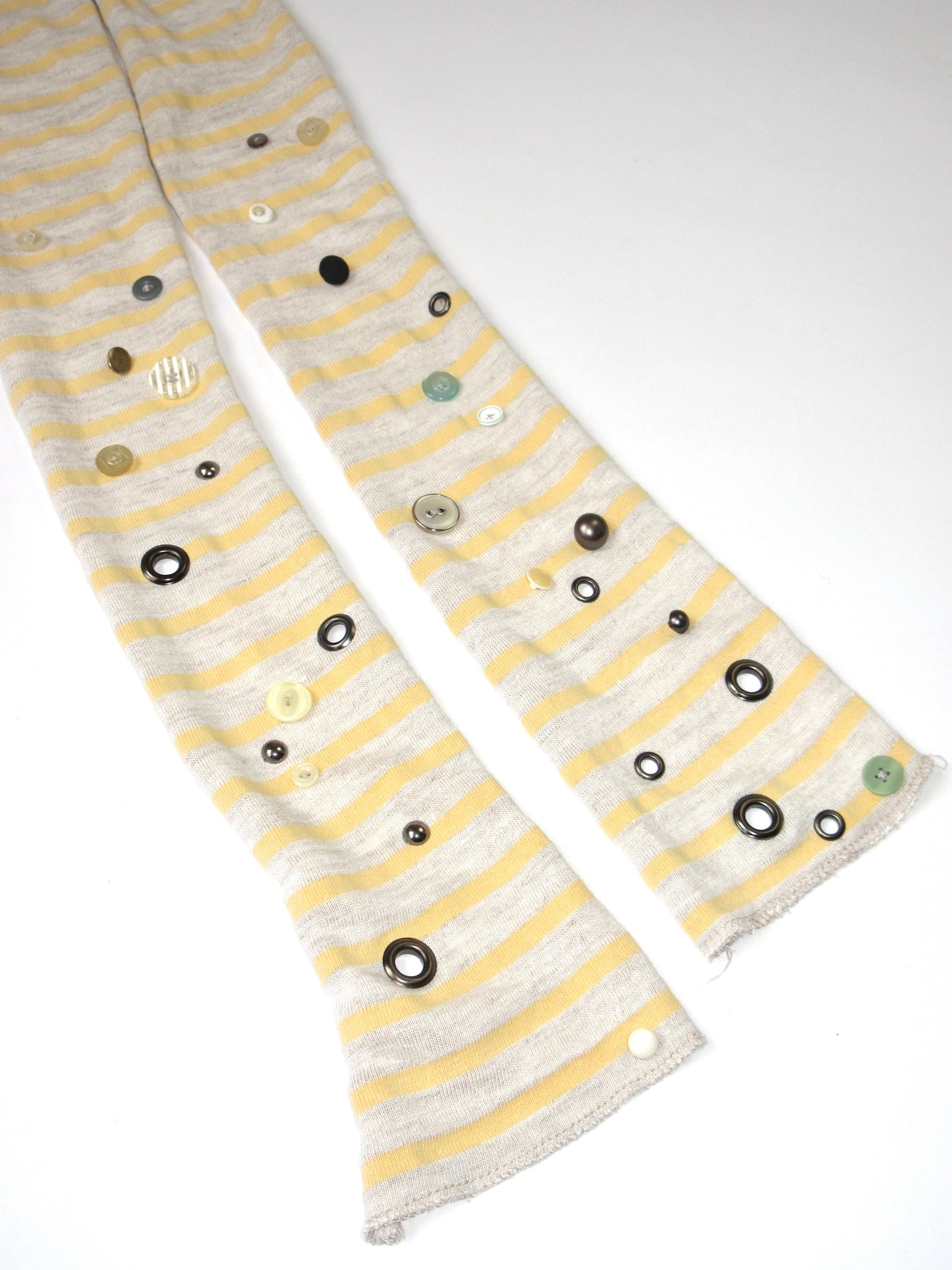 34 dewy beads stripe scarf