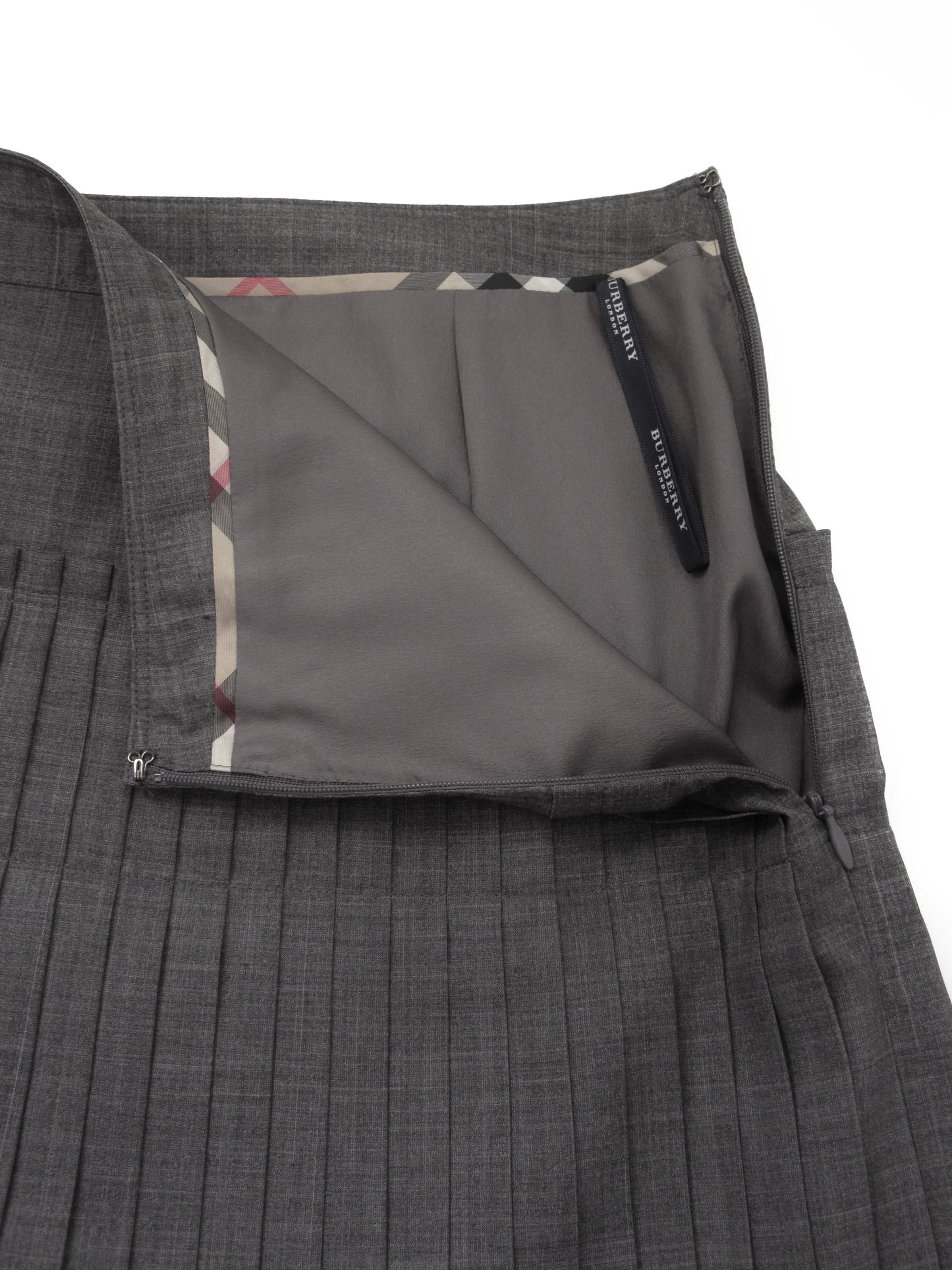BURBERRY design pleated skirt