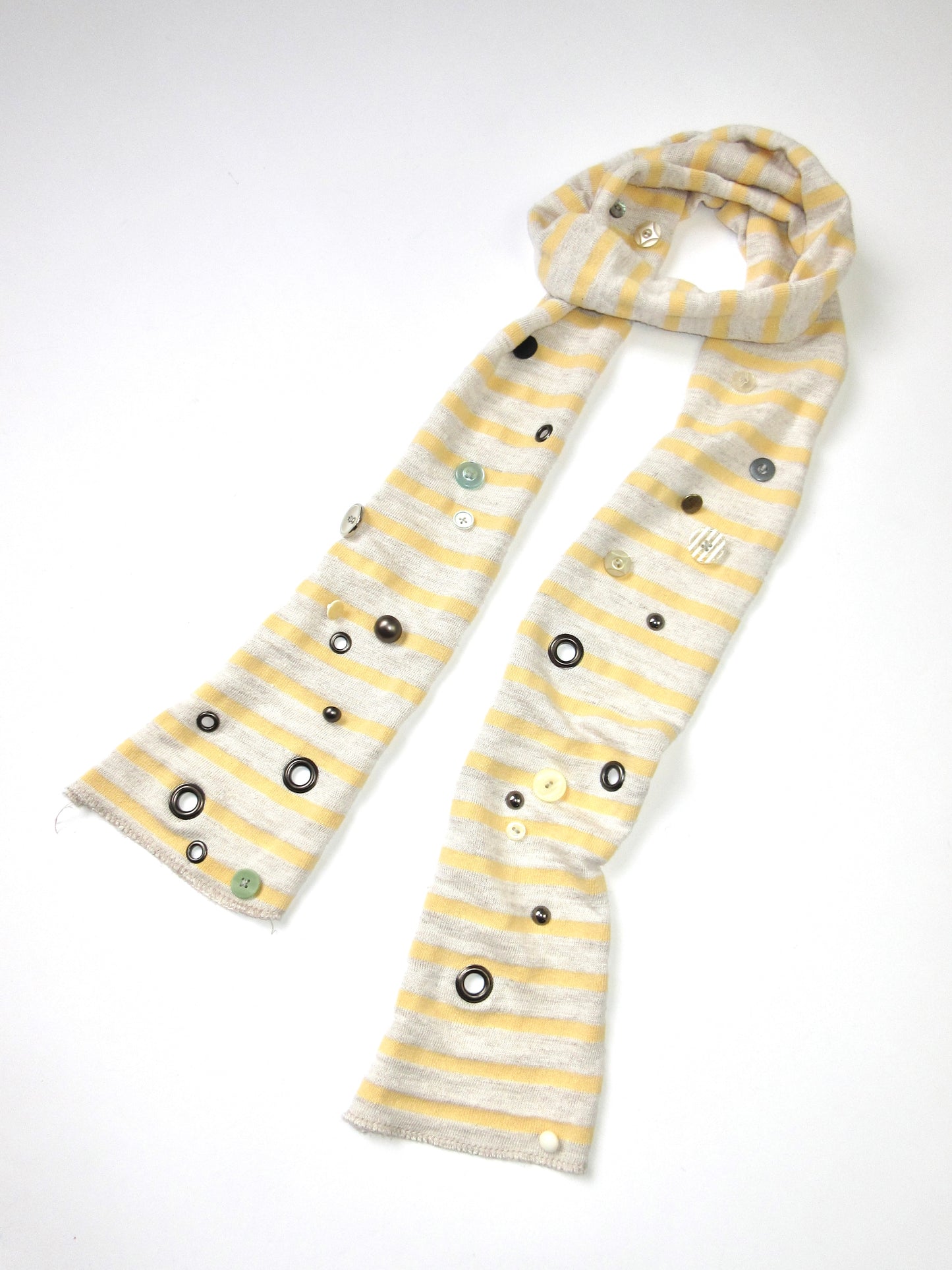 34 dewy beads stripe scarf