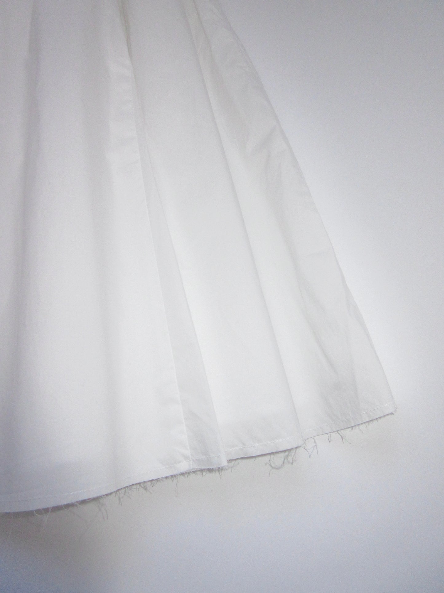 white cotton volume skirt