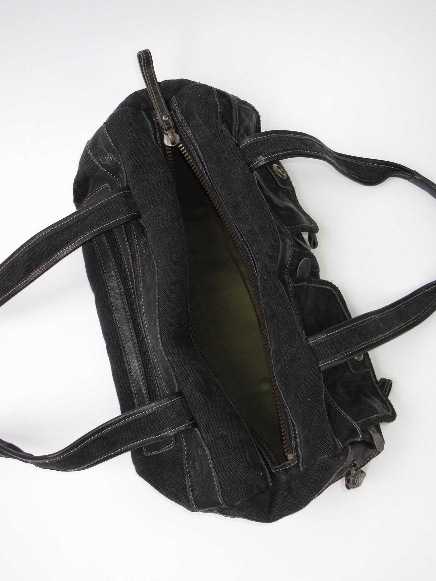 grunge mood boston bag
