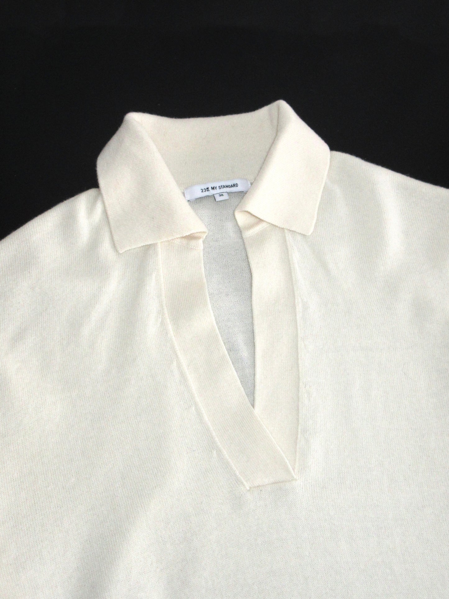 【used】vneck knit top