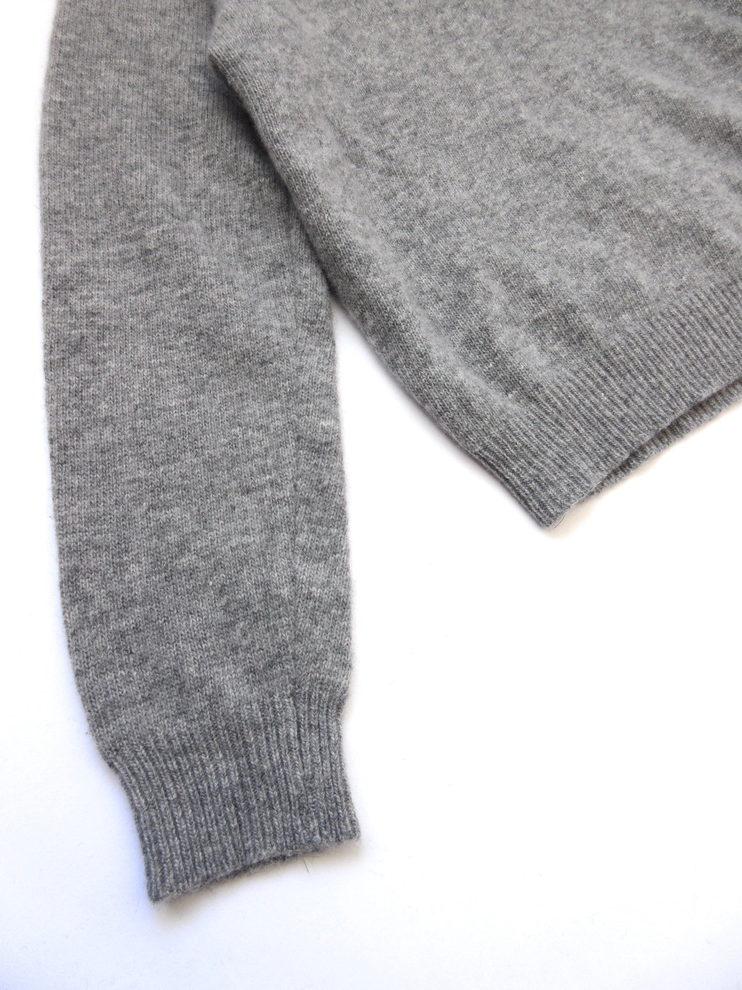 gray minimal knit