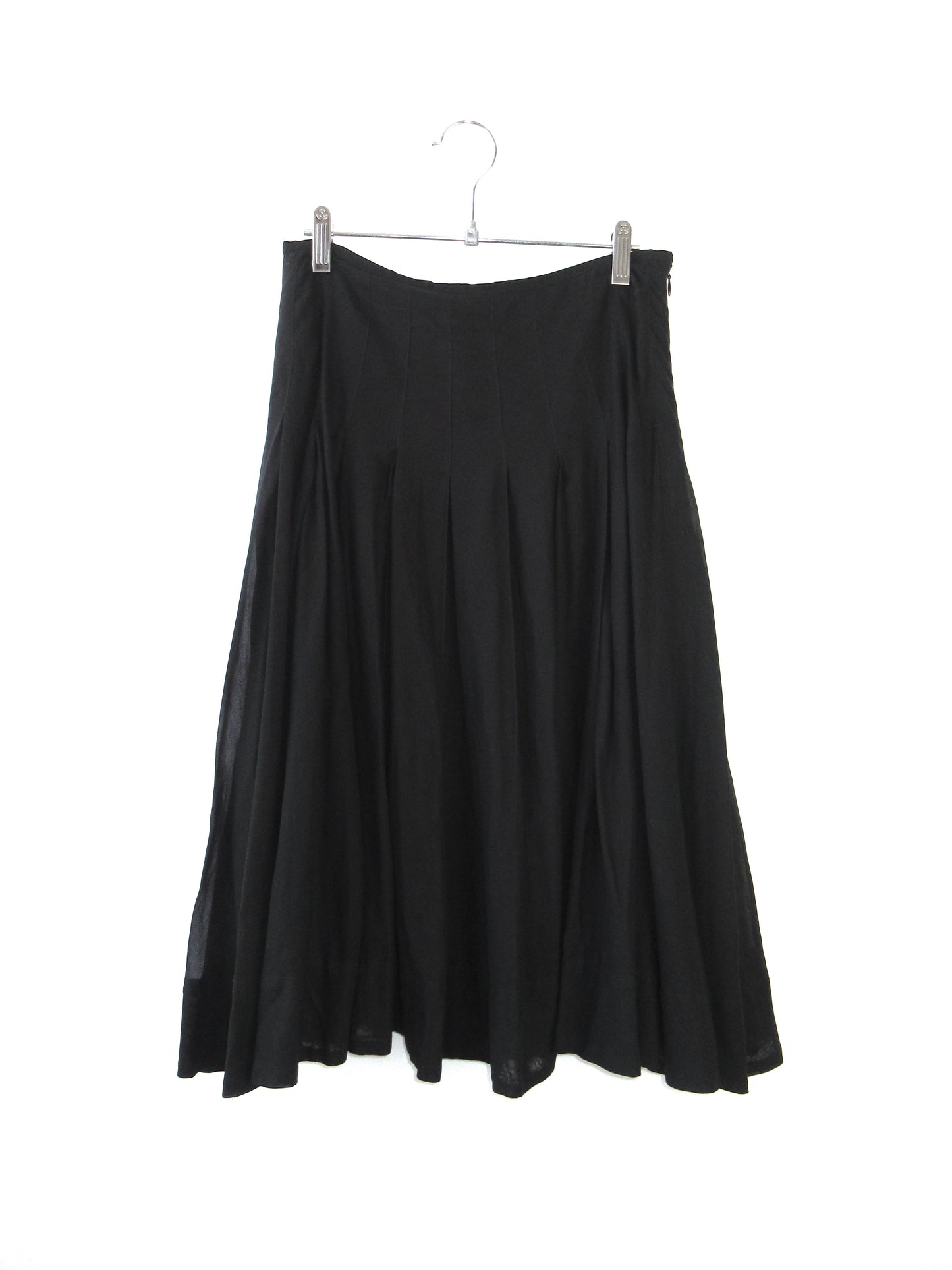 black pleats flare skirt