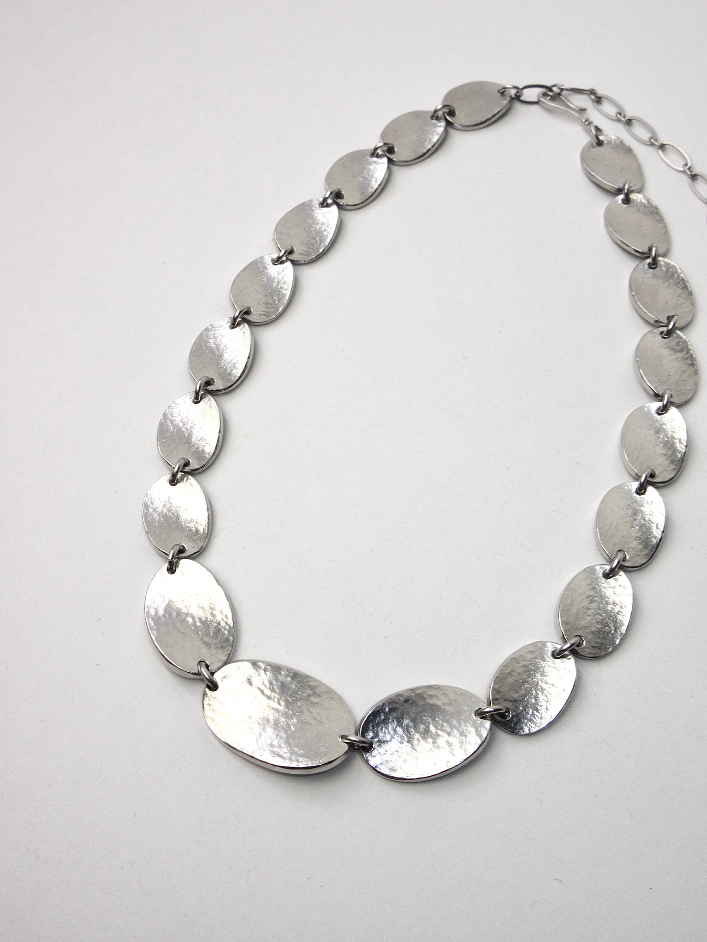 matal plate necklace