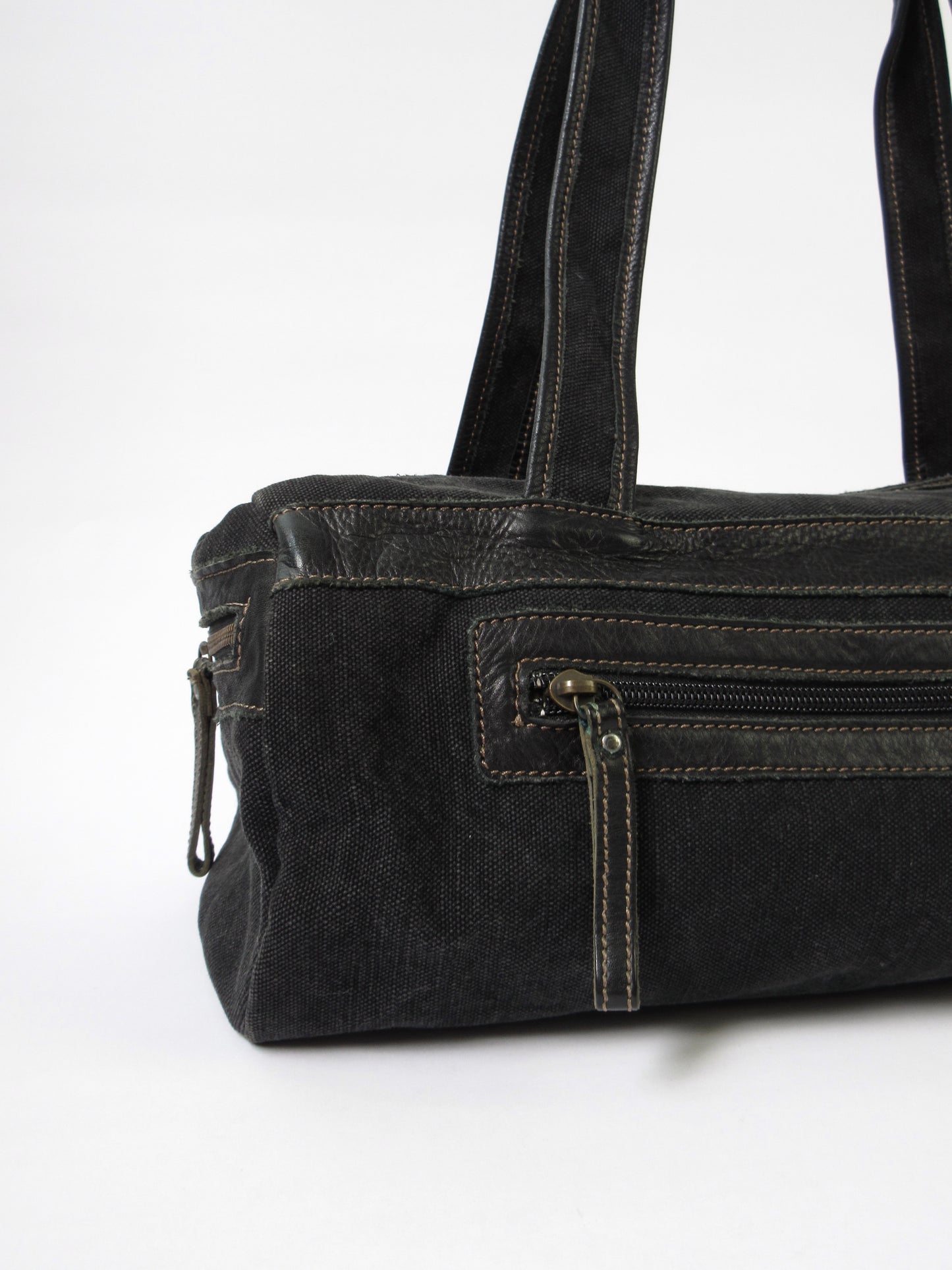 grunge mood boston bag