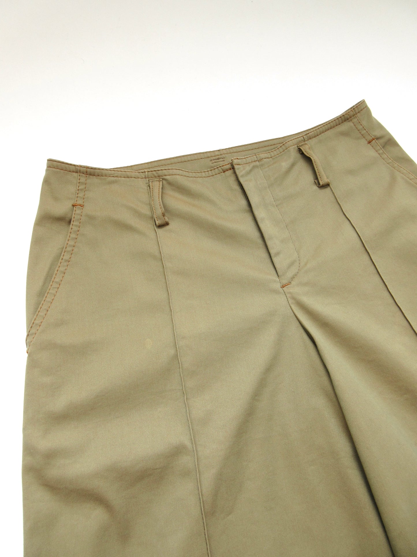 【used】chambray khaki bermuda pants