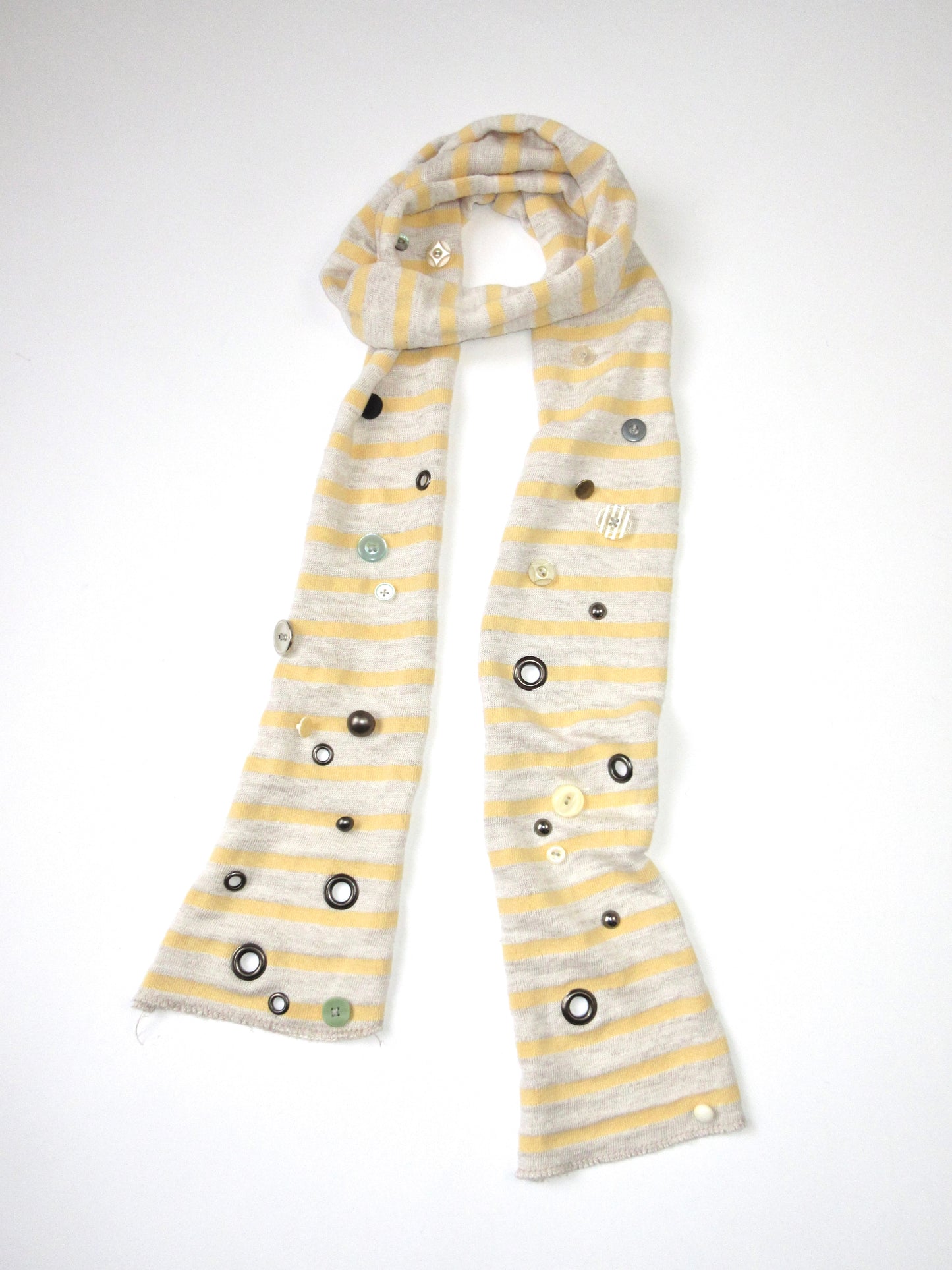 34 dewy beads stripe scarf